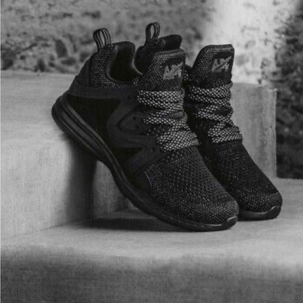 NWT LULULEMON x APL WOMENS TECHLOOM ASCEND SHOE SZ: 9 Color: BLACK REFLECTIVE